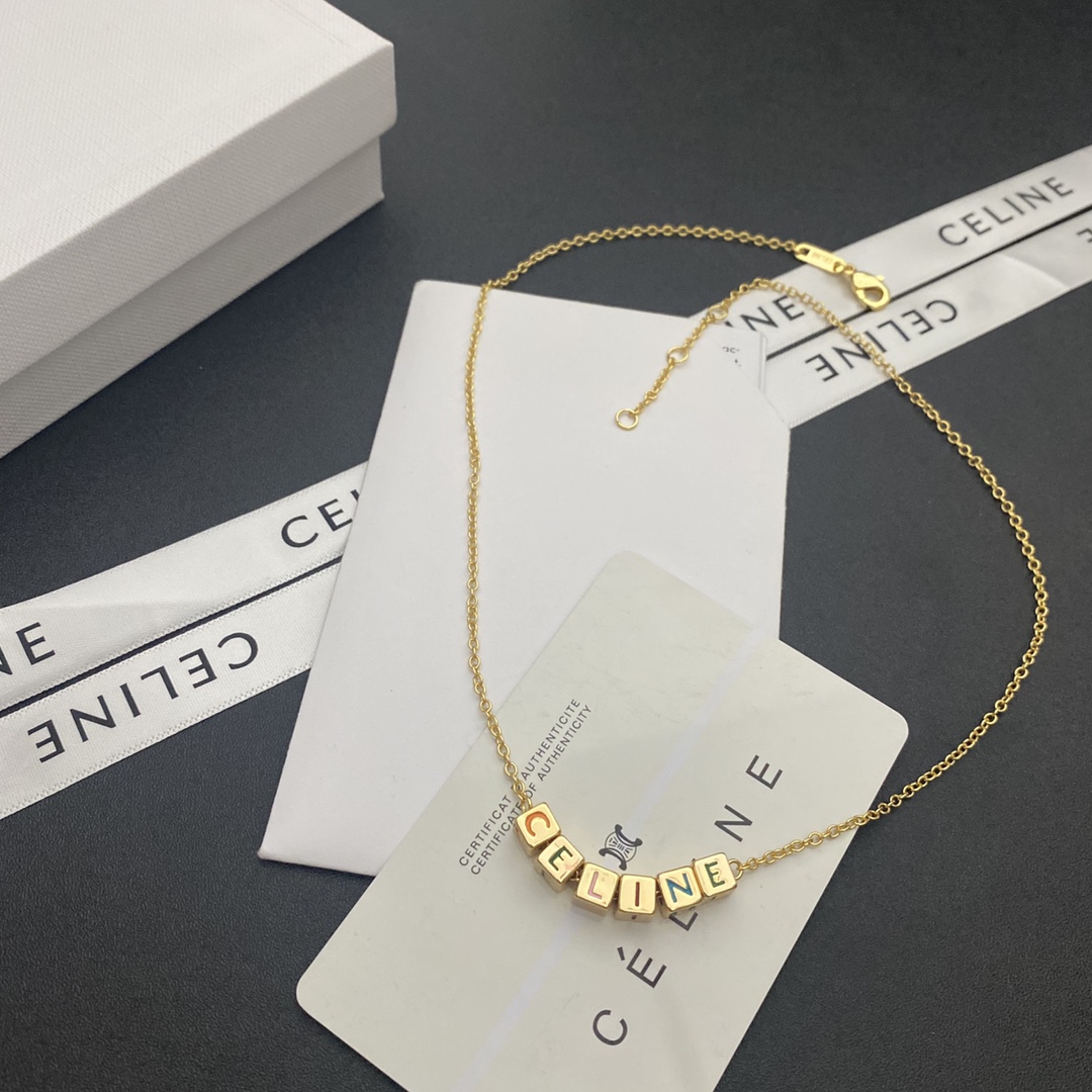 B284  CELINE--necklace 106435