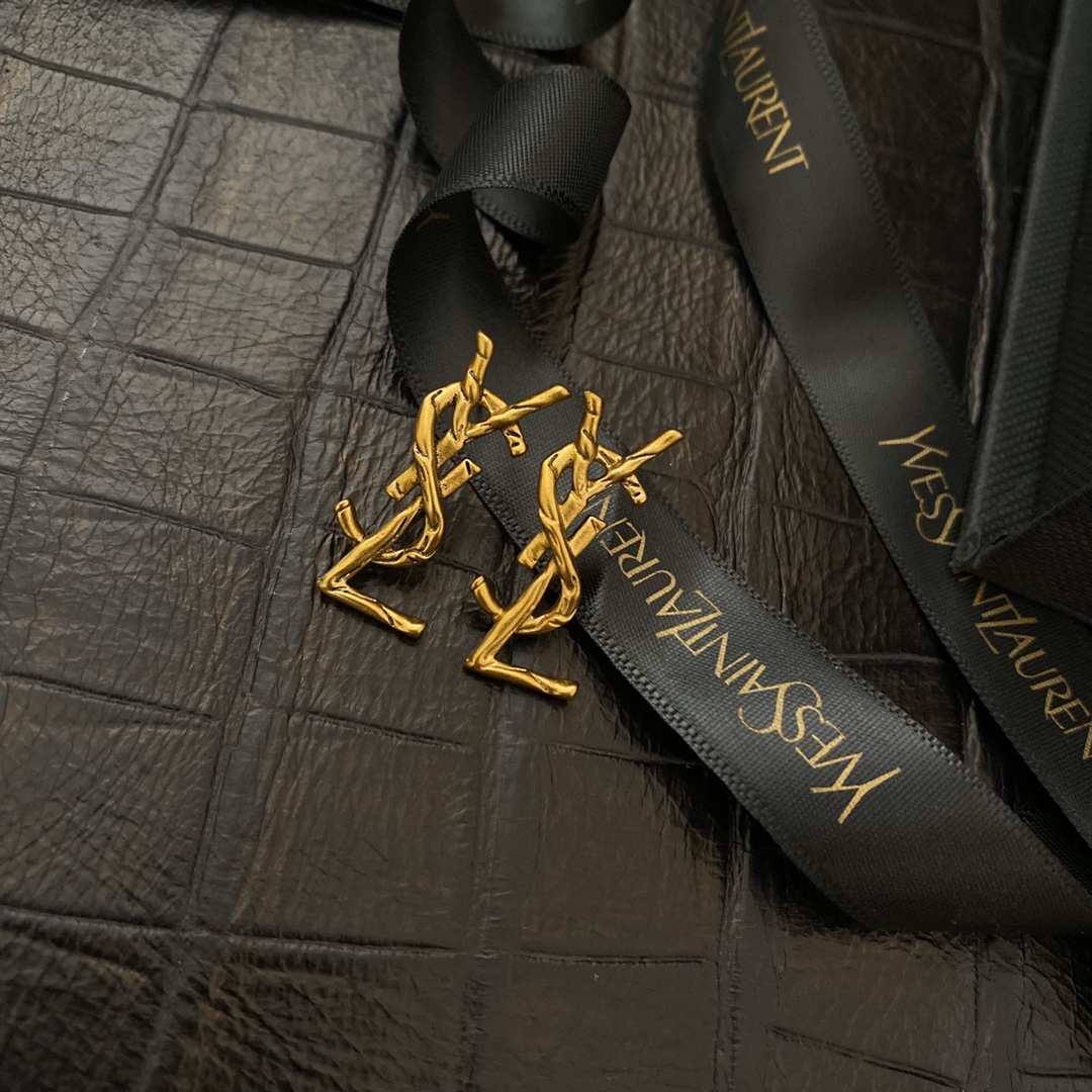 A306 YSL earring 106412