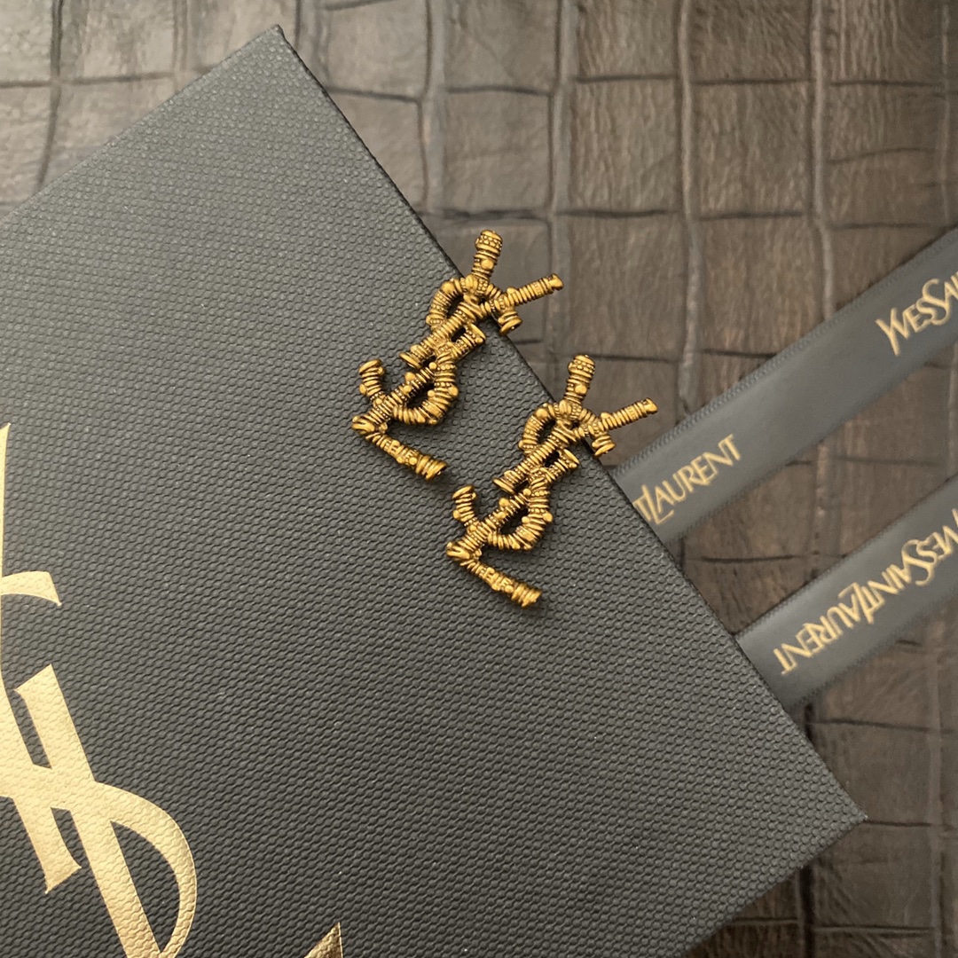 A583 YSL earring 106875