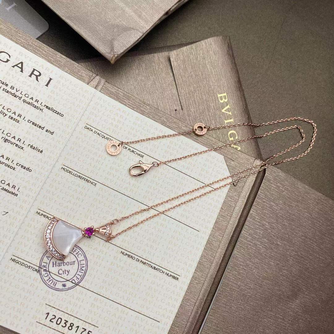 B199 Bvlgari necklace 105384