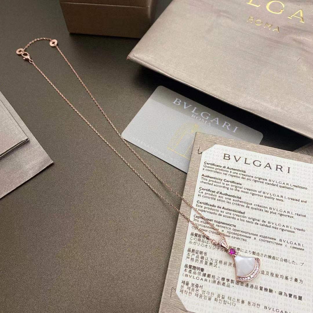 B199 Bvlgari necklace 105384