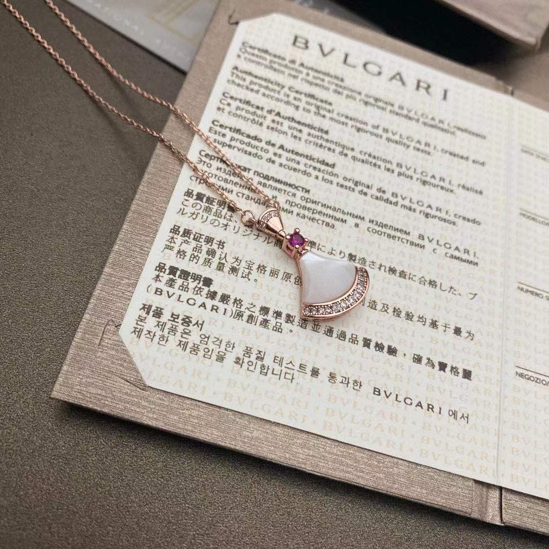 B199 Bvlgari necklace 105384