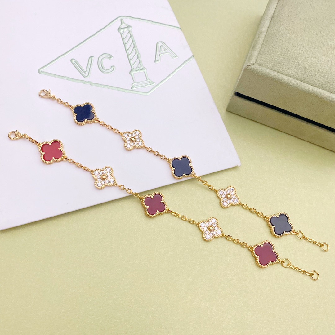 VCA Vancleef bracelet  106591