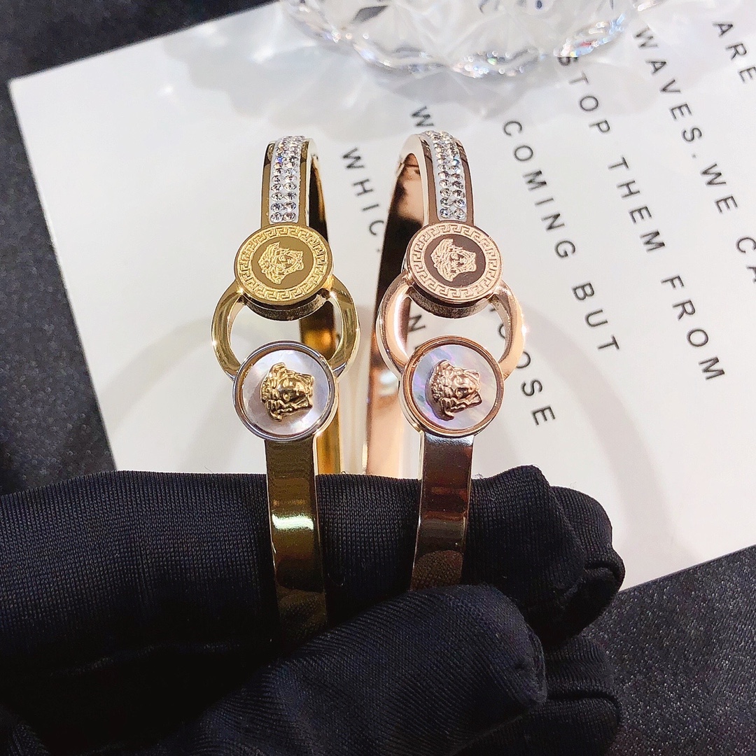 versace bracelet 105748