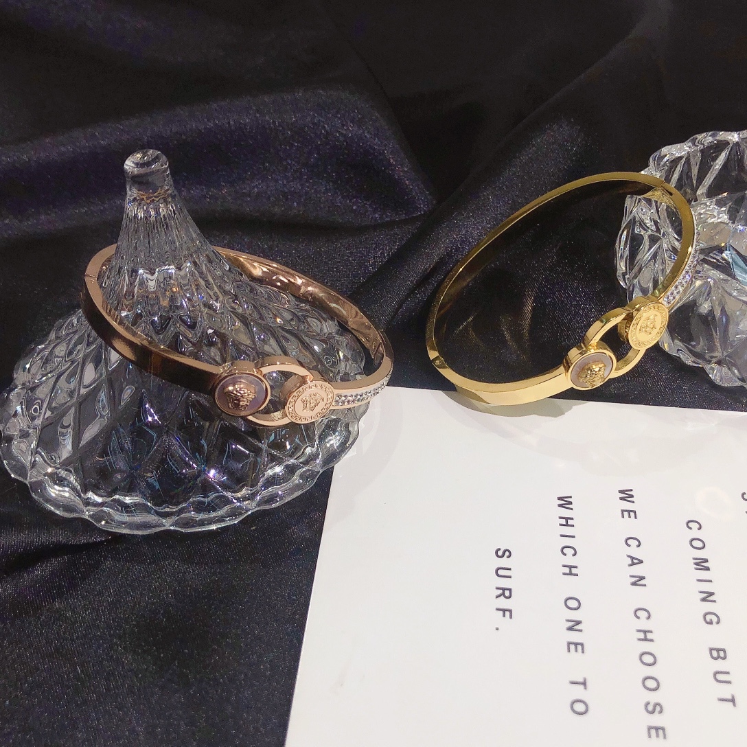 versace bracelet 105748