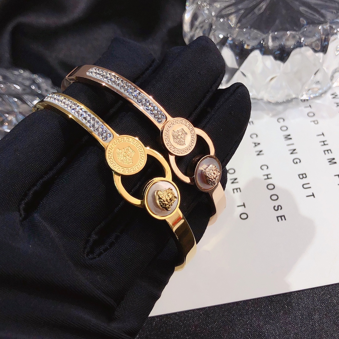 versace bracelet 105748