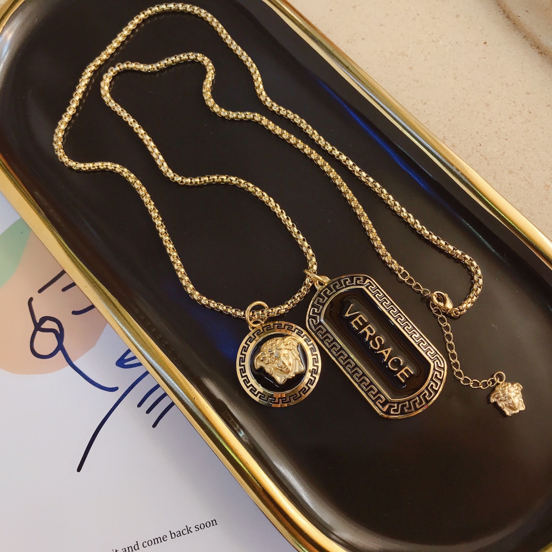 X108 Versace necklace 107028