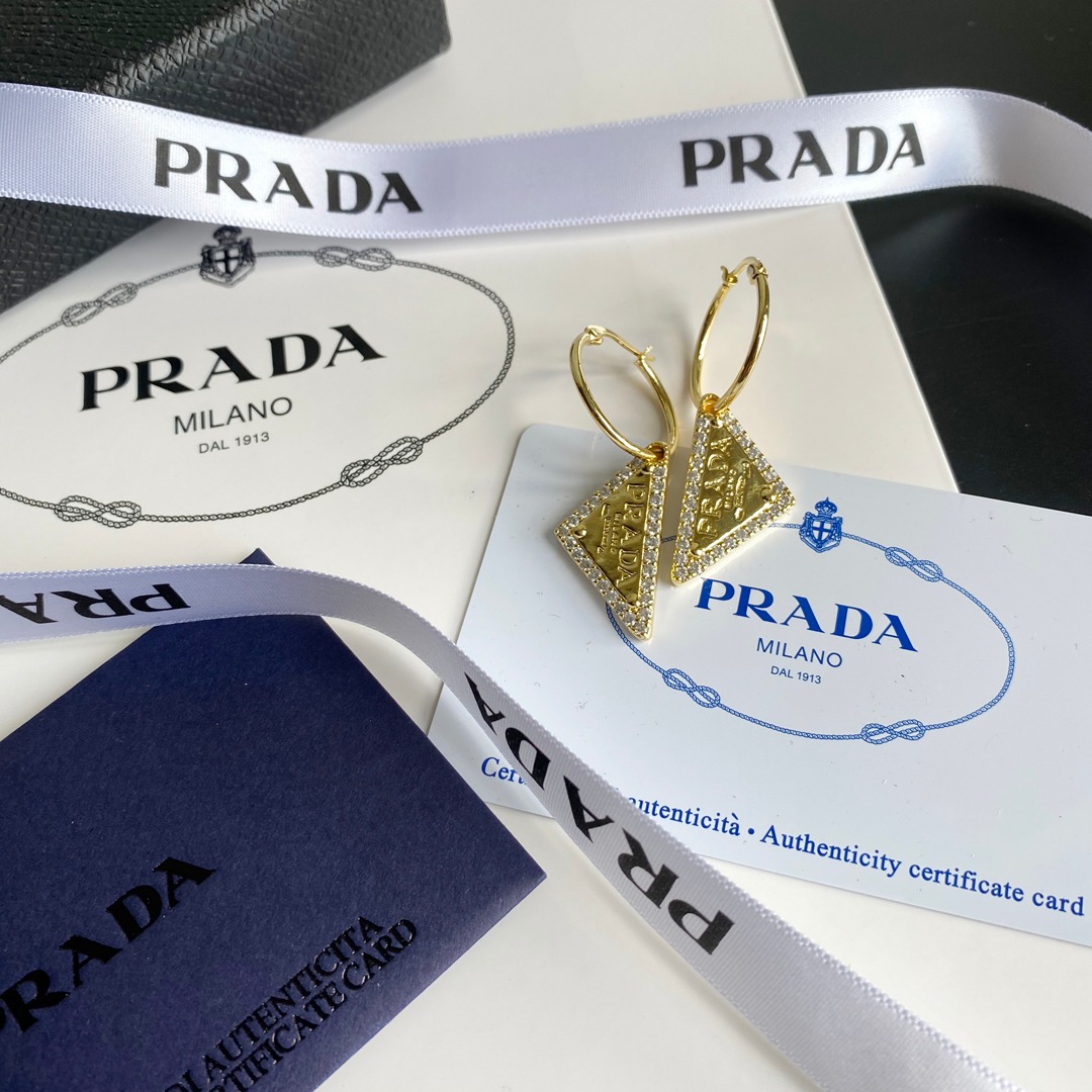 A013 PRADA-earring 107106