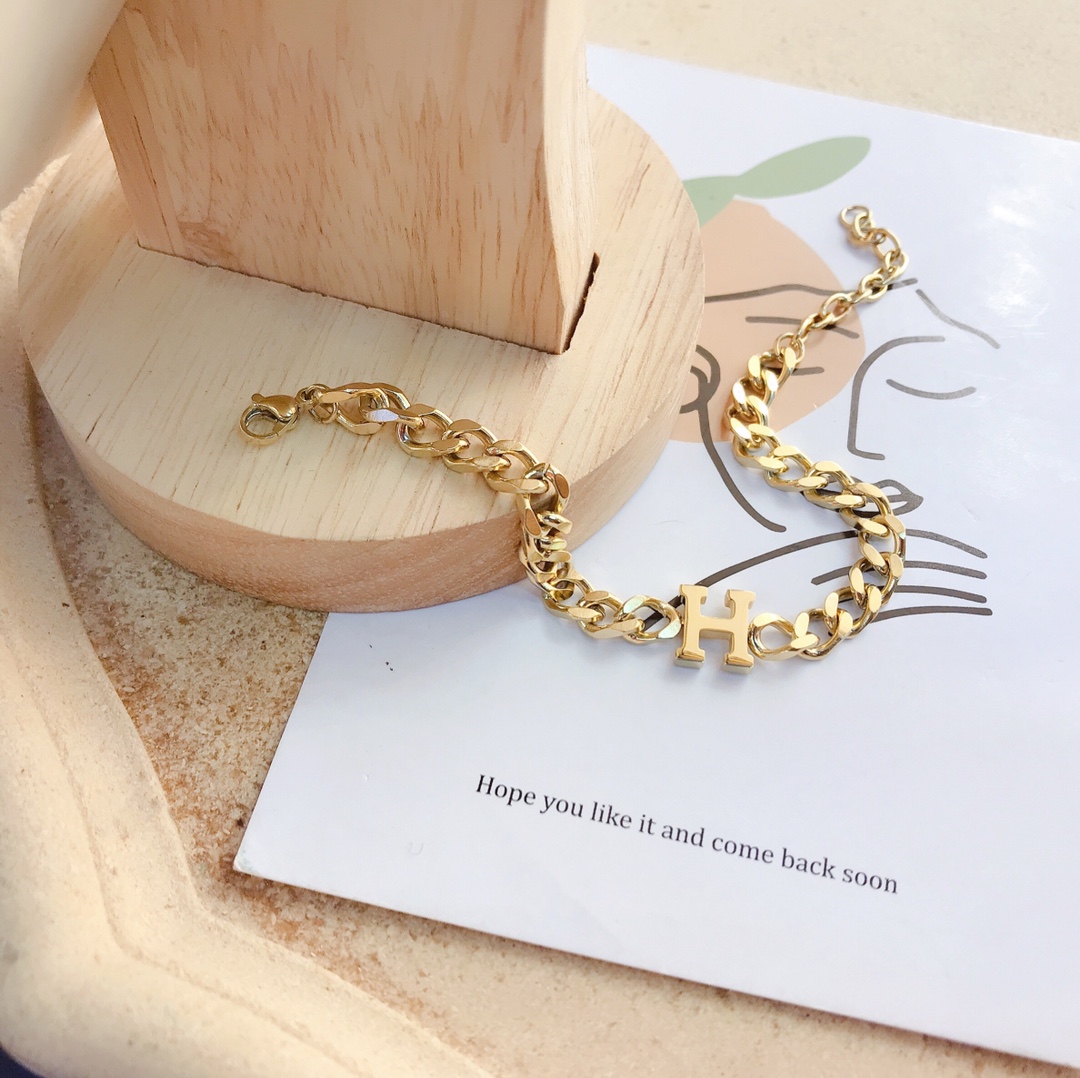 L038 H bracelet 105890