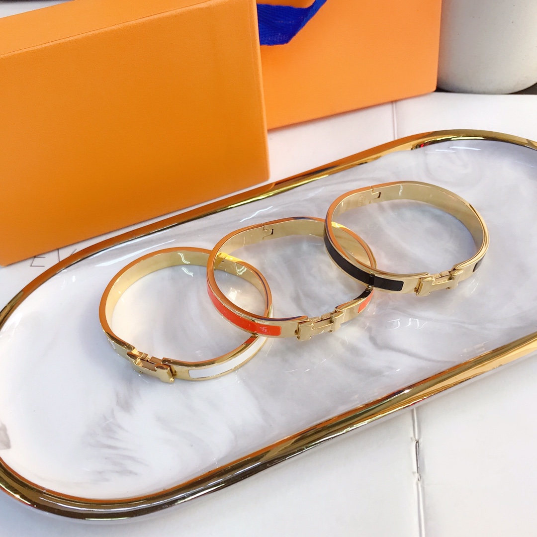 S004 Hermes bracelet 106225