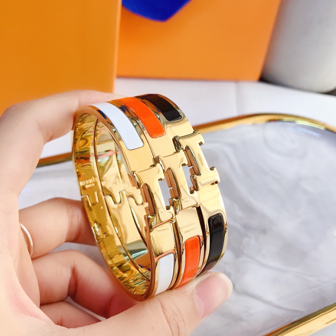 S004 Hermes bracelet 106225