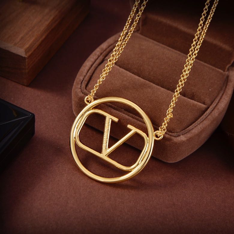 B279 Valentino necklace 106893