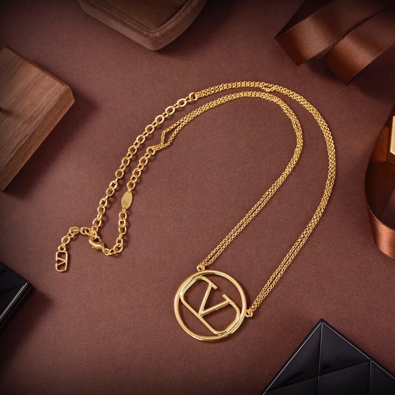 B279 Valentino necklace 106893