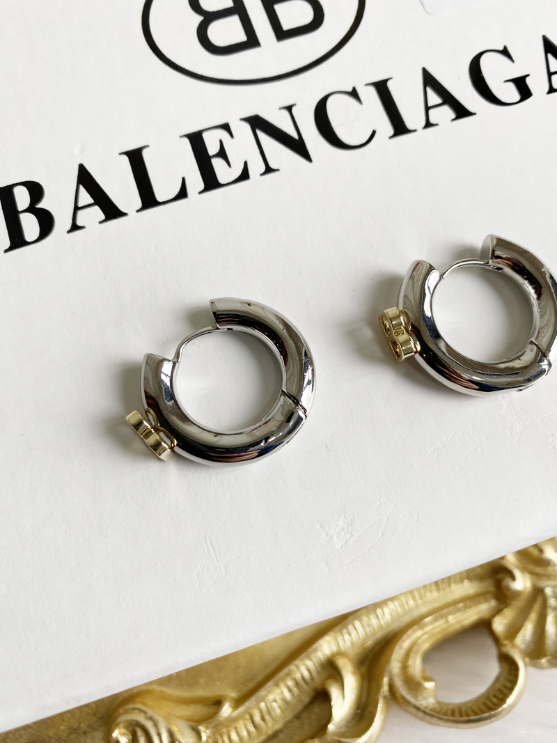 A509 Balenciaga earring 104440