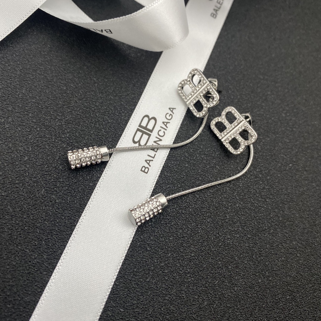 A004  Balenciaga earring 106555