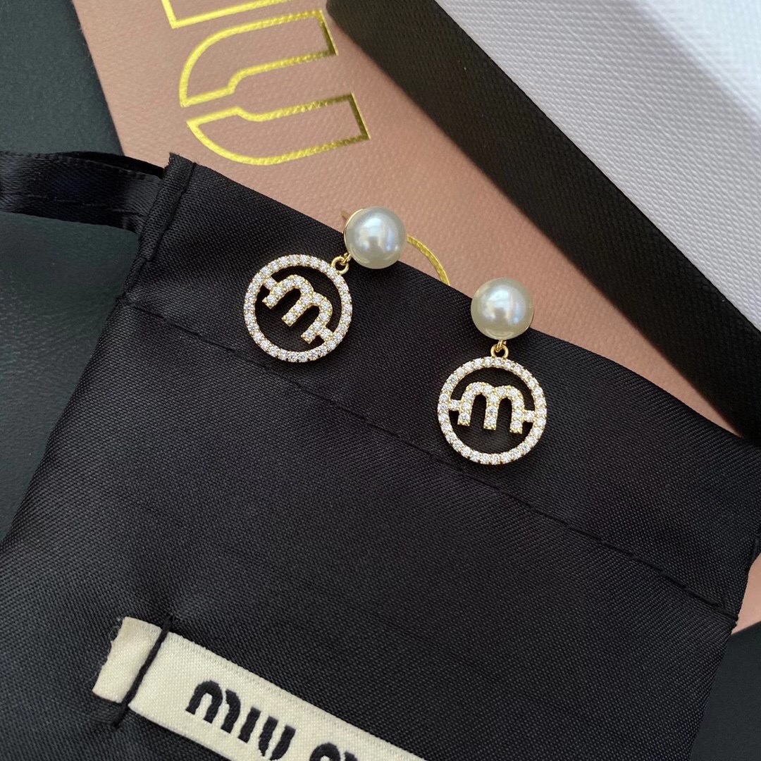 A125 miumiu earring