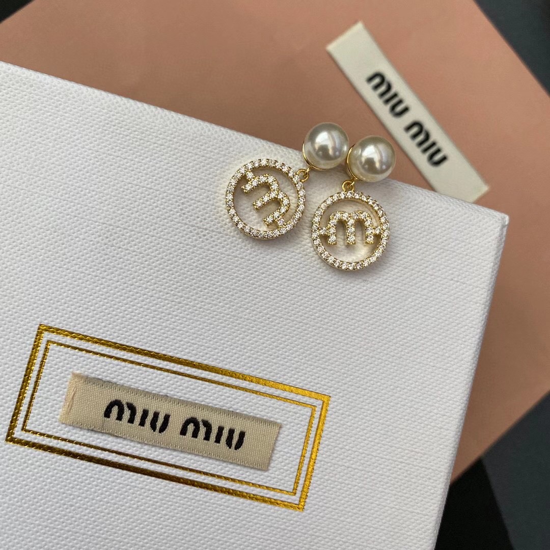 A125 miumiu earring