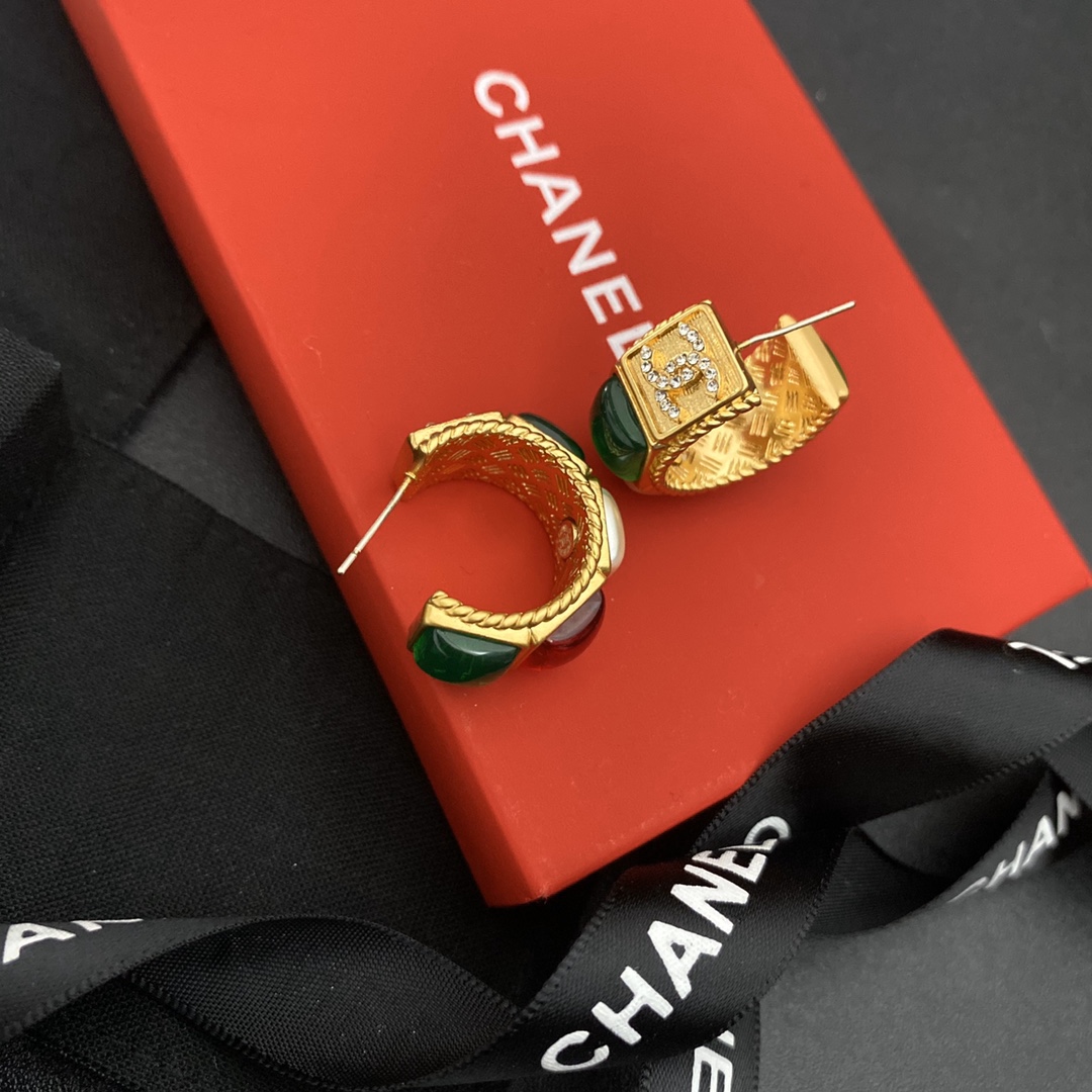 A246 Chanel earring 107652