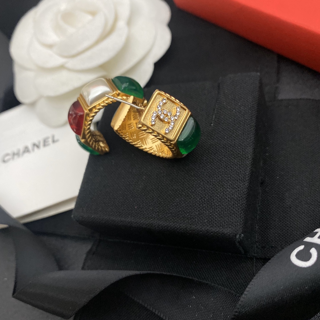 A246 Chanel earring 107652