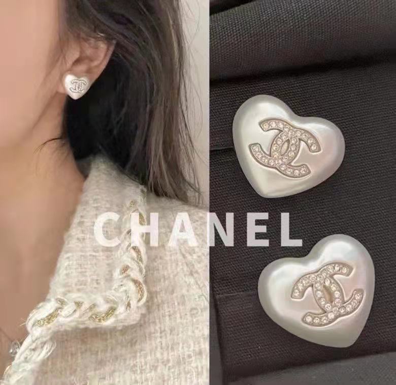 A612 Chanel earring 107654