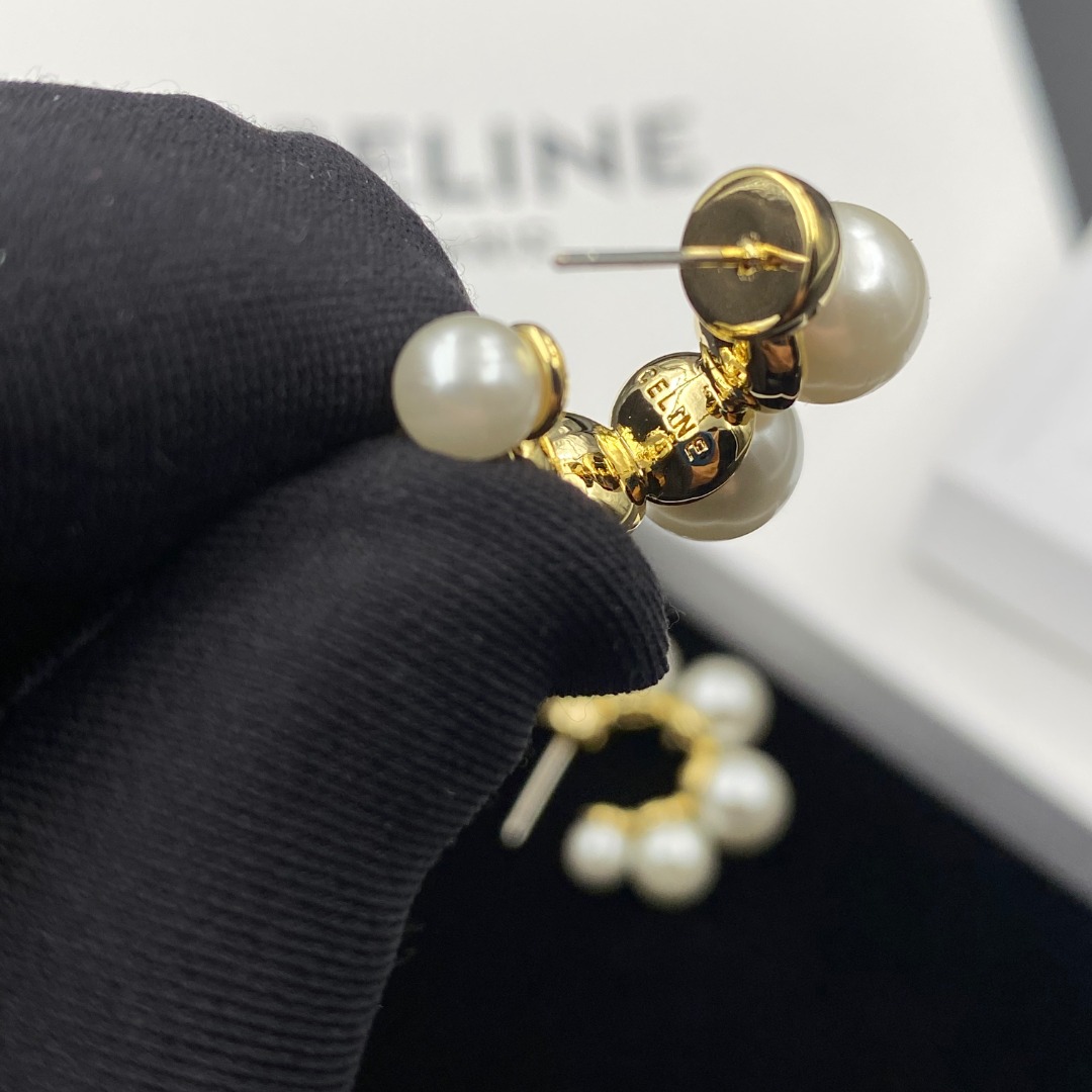 A653 CELINE earring 107658