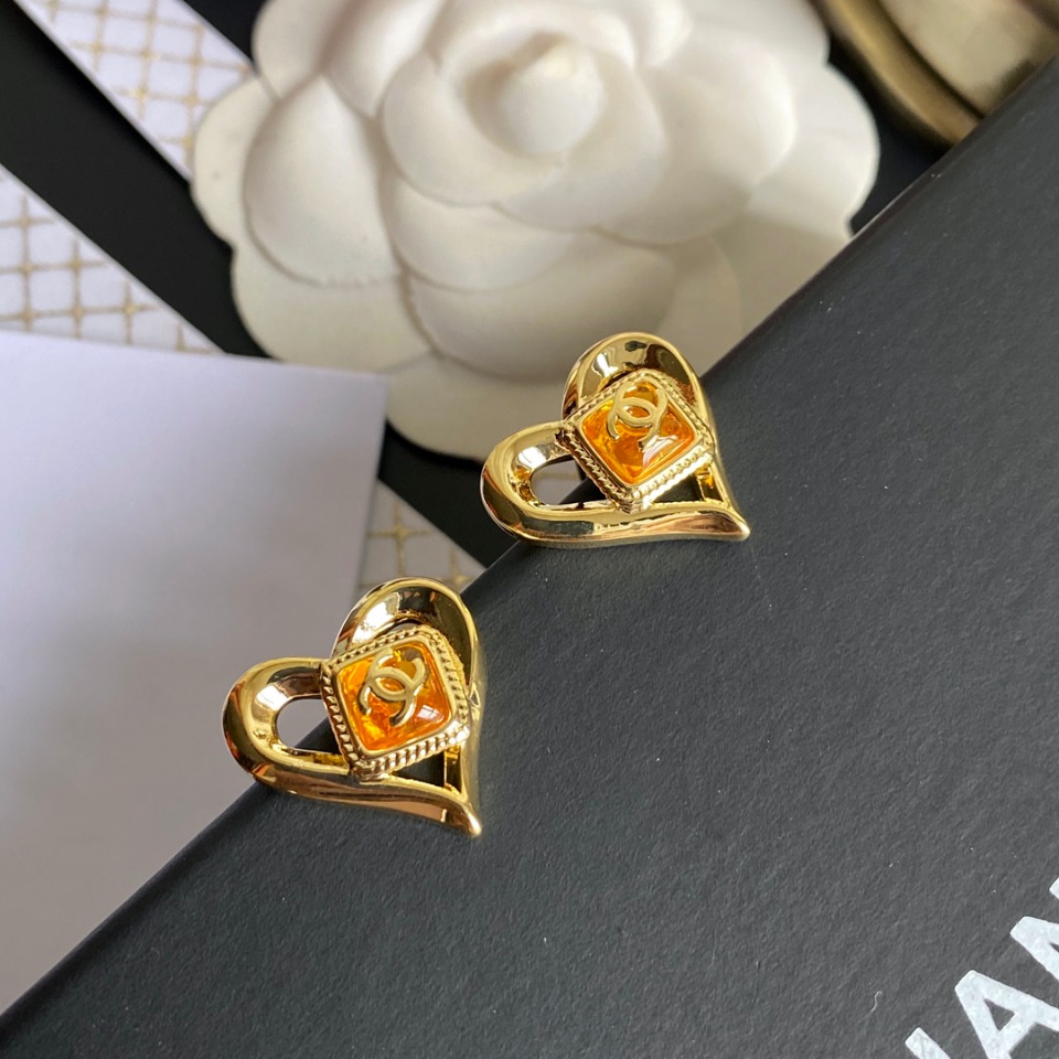 A691 Chanel earring 107659