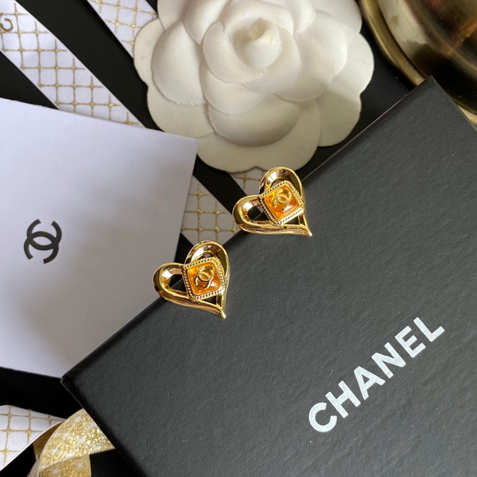 A691 Chanel earring 107659