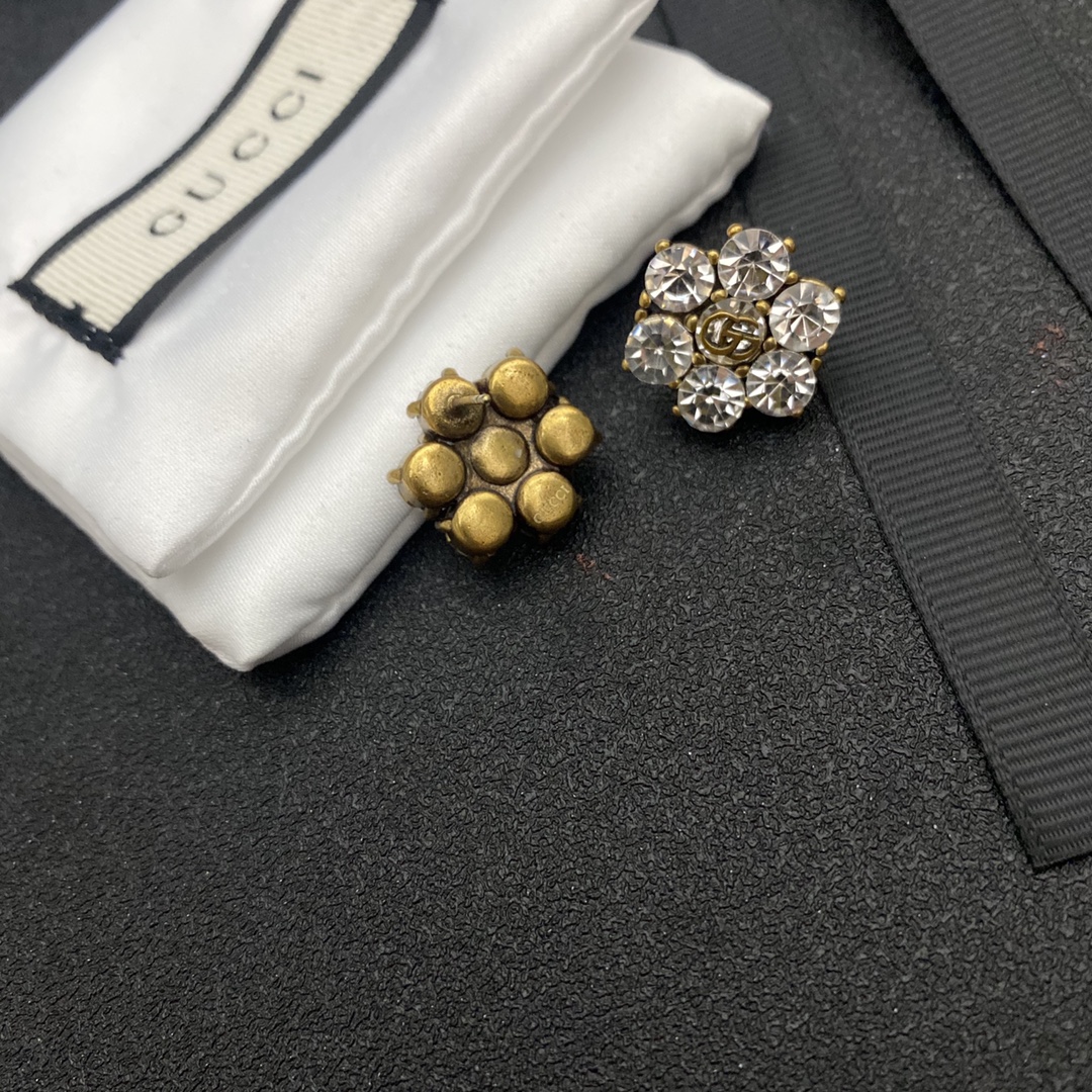 A227 Gucci earring 105990