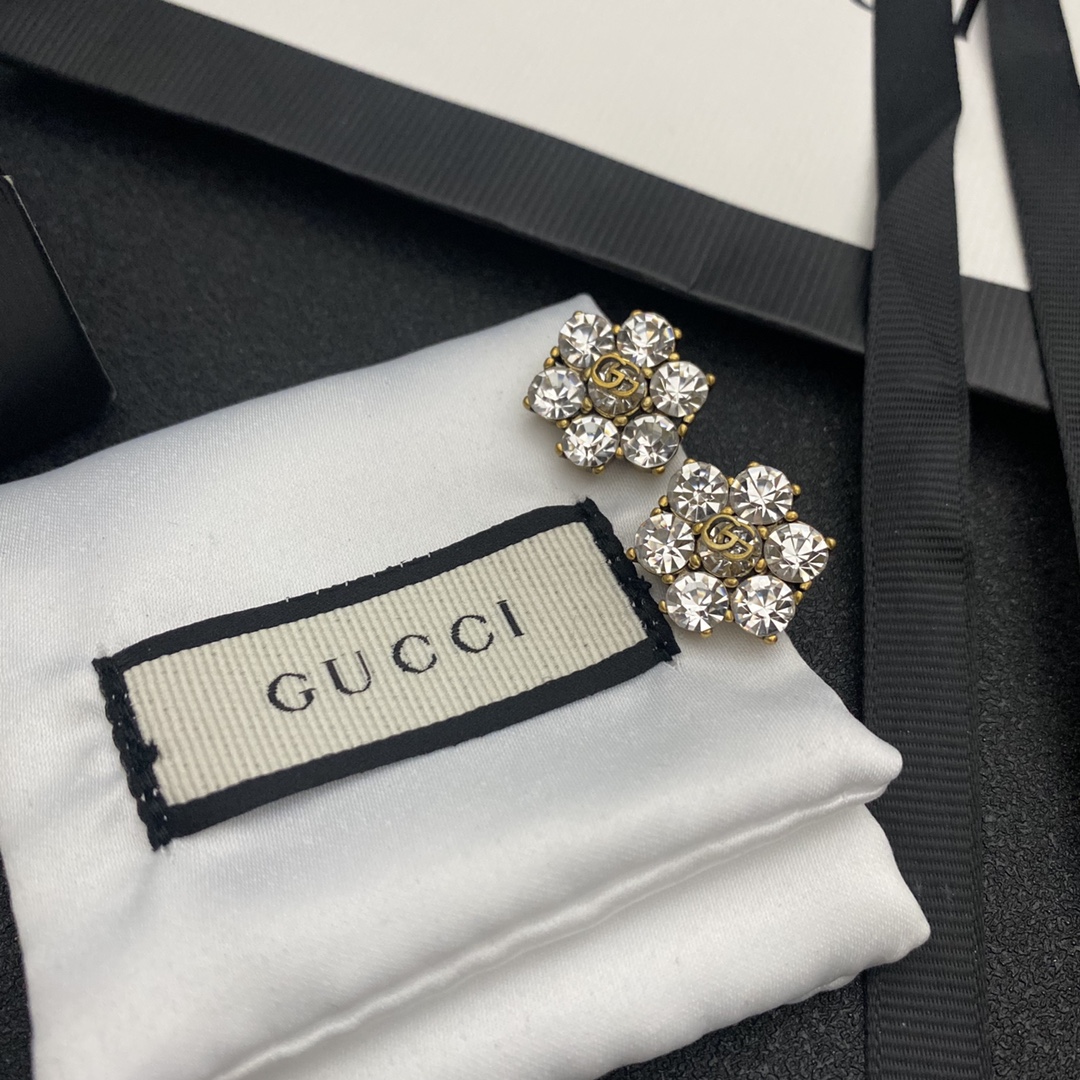 A227 Gucci earring 105990