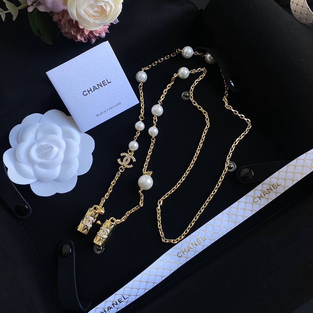 B234 Chanel ear phone necklace 107669