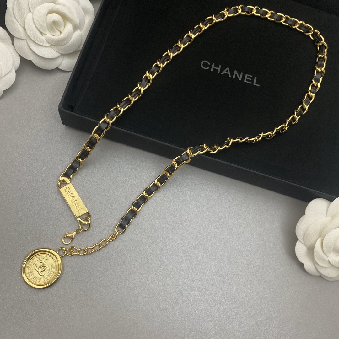 B049 Chanel waist Chian 107676