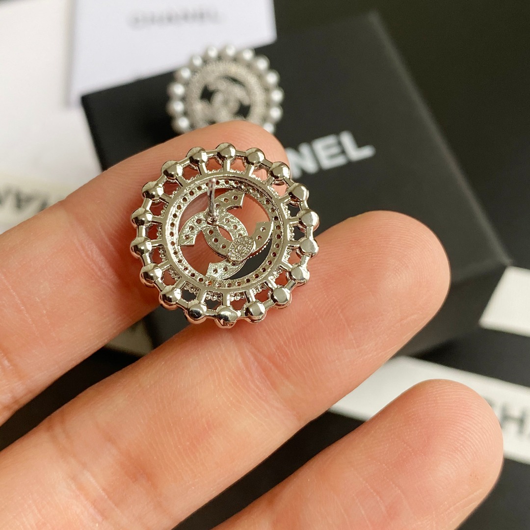 A155 Chanel earring 107711