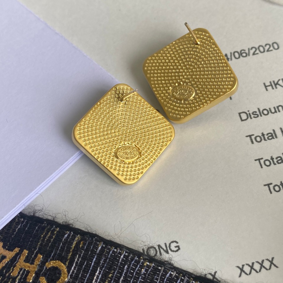 A558  Chanel earring 107712