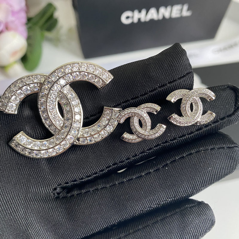 A143 chanel earring 107722