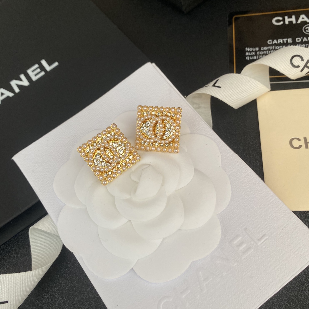 A273 Chanel earring 107726