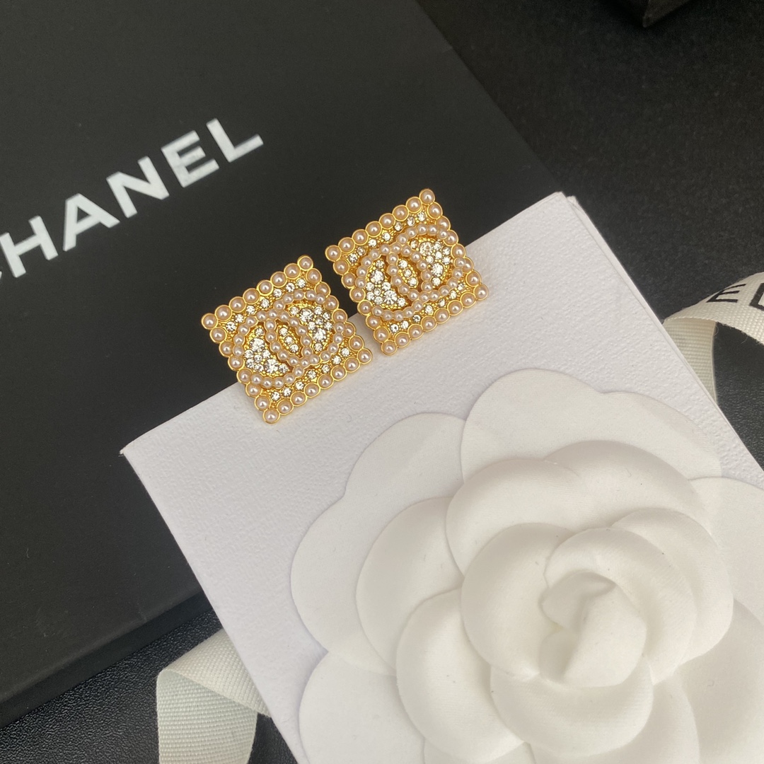 A273 Chanel earring 107726