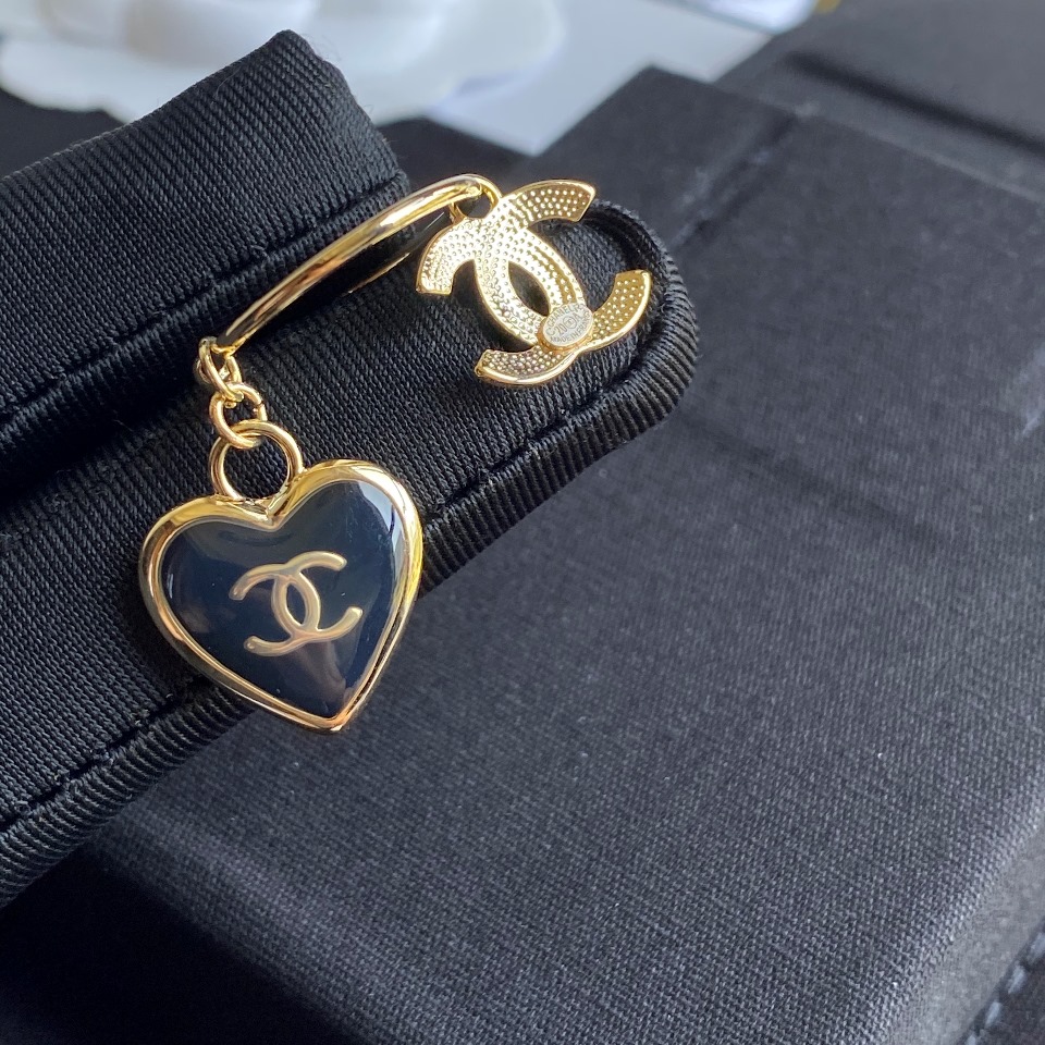 A594 Chanel earring 107742