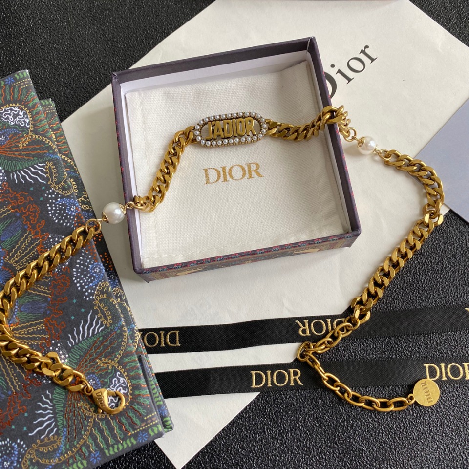 B271 Dior necklace 107746