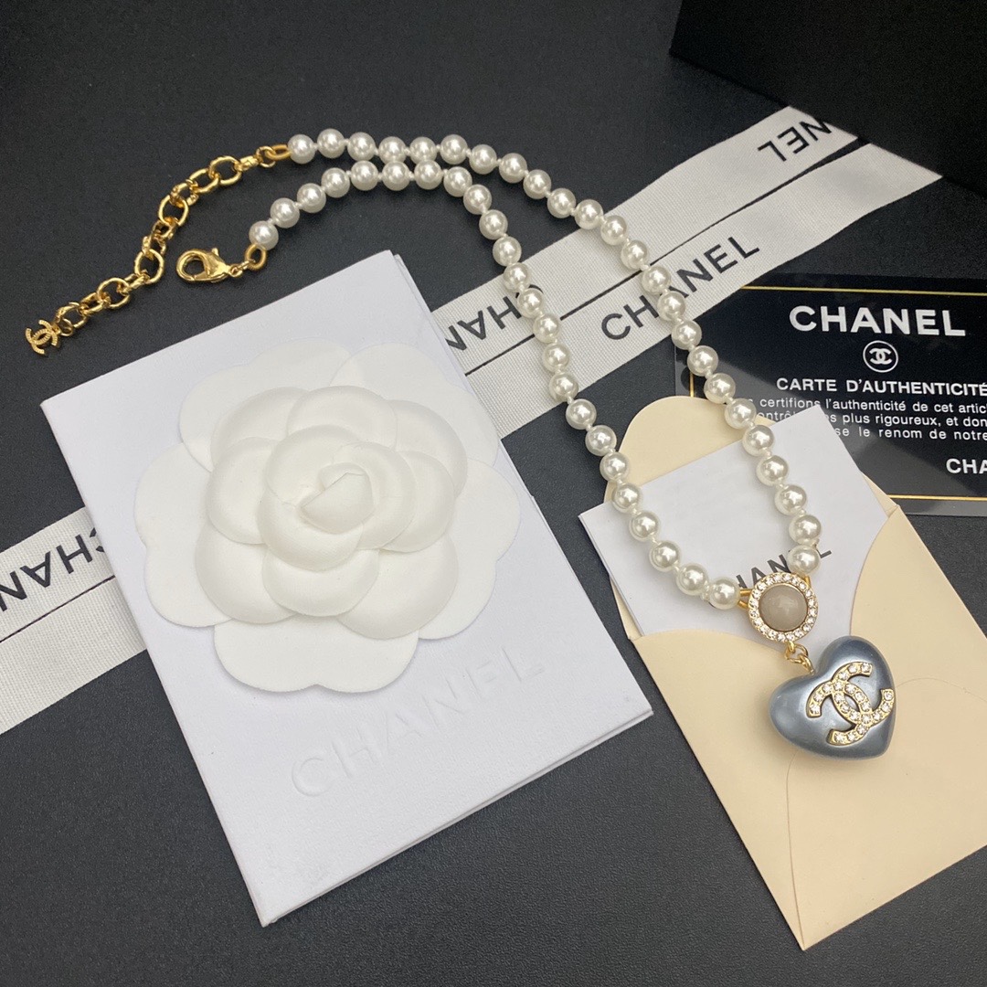B064 Chanel necklace 107752