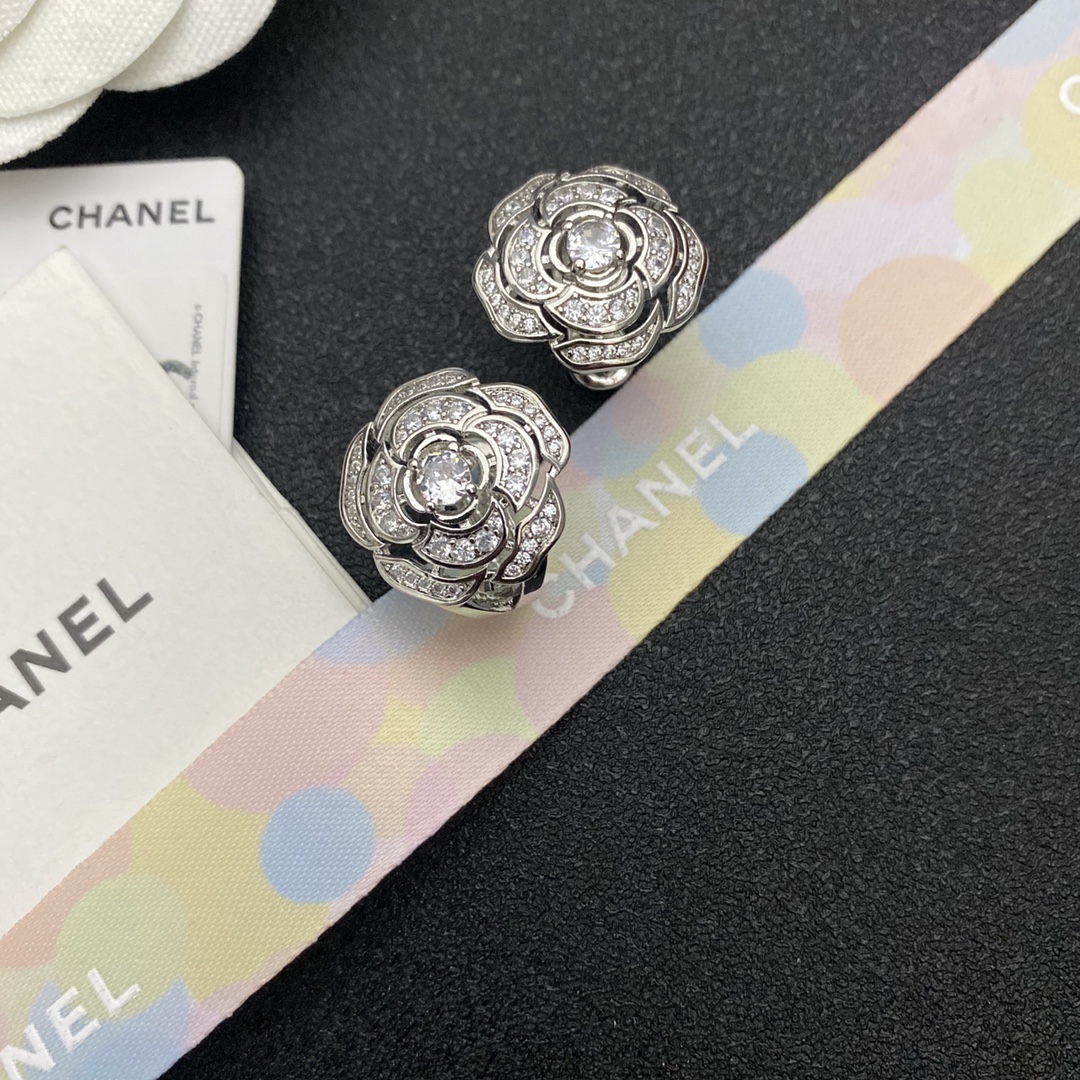 A469 Chanel earring 107789