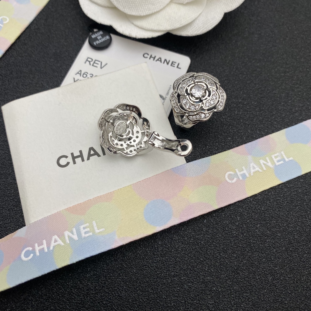 A469 Chanel earring 107789