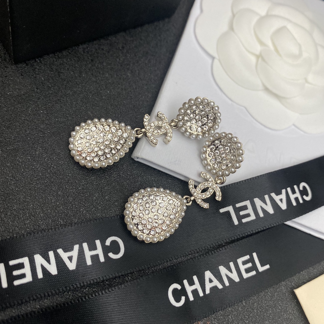 A033 Chanel earring  107798