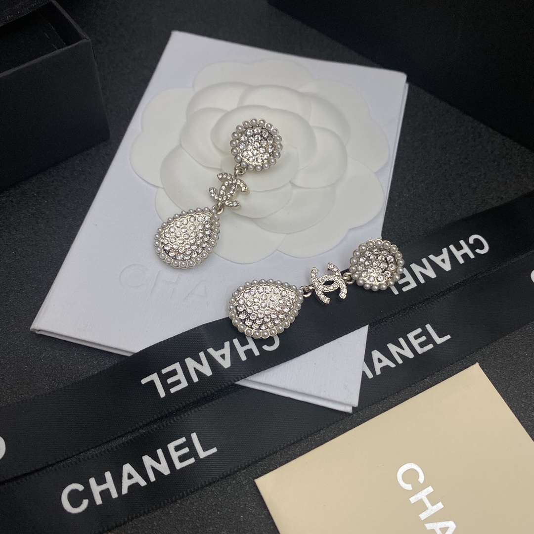 A033 Chanel earring  107798