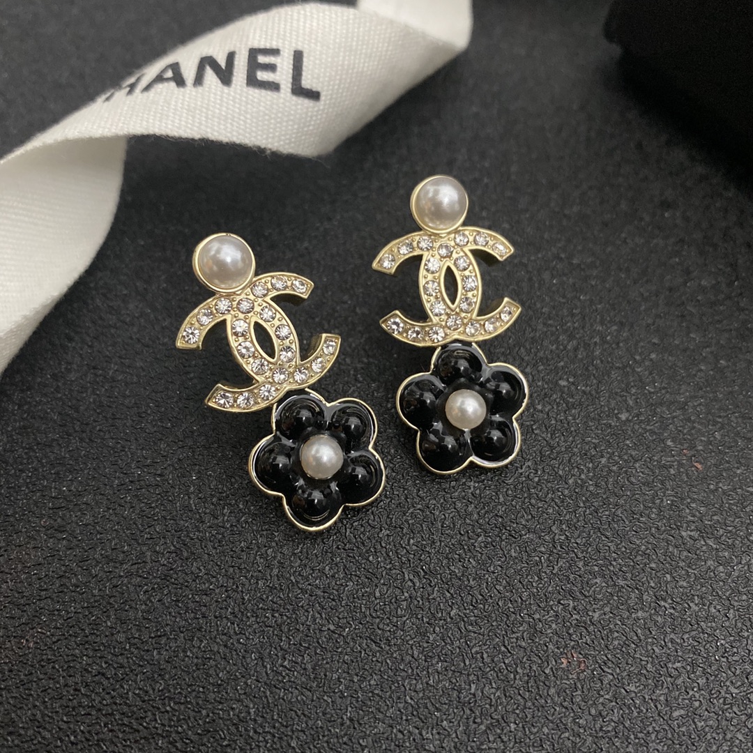 A567 Chanel earring 107829