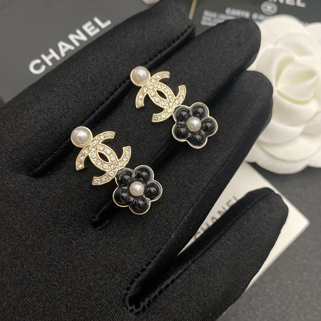 A567 Chanel earring 107829