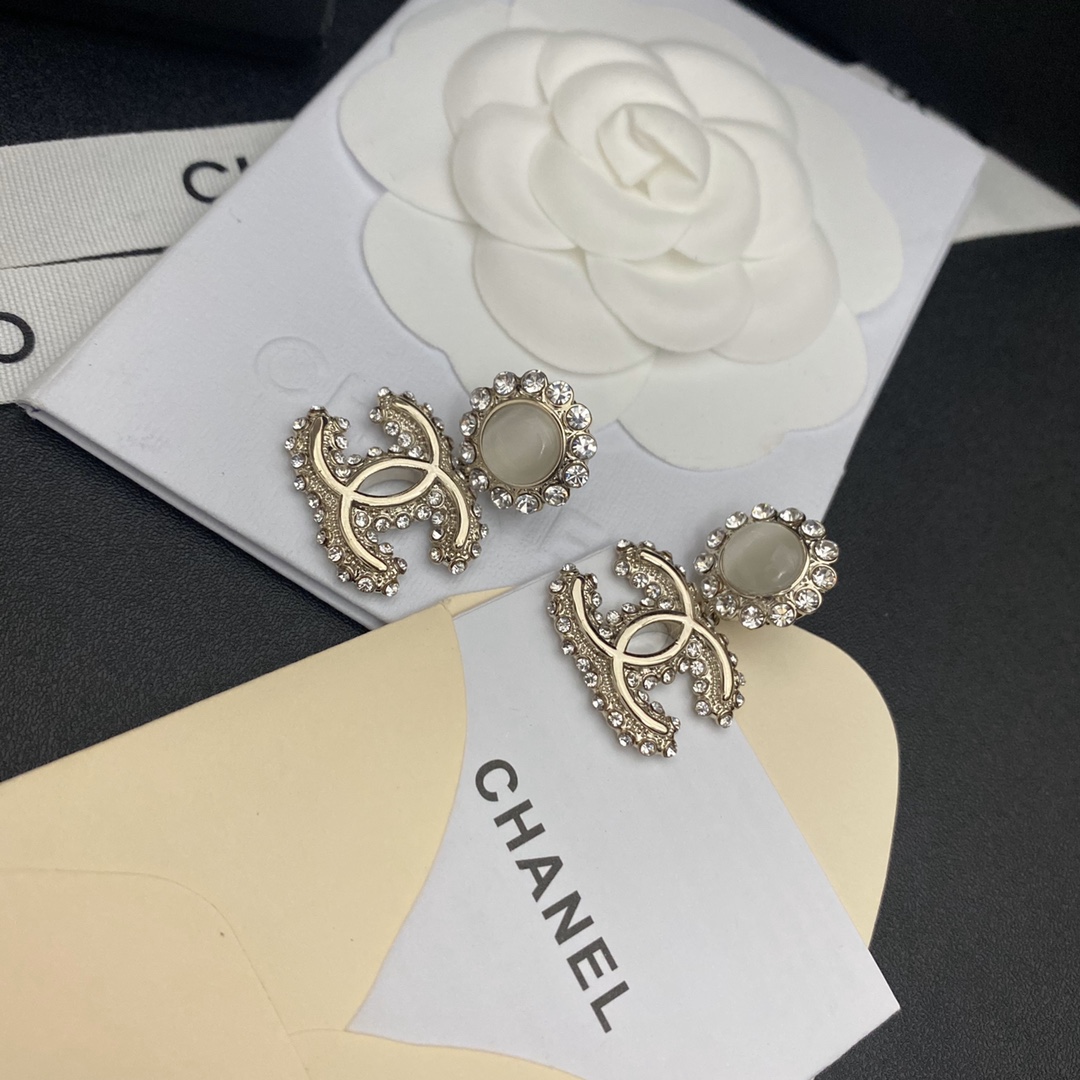 A350 Chanel earring 107831