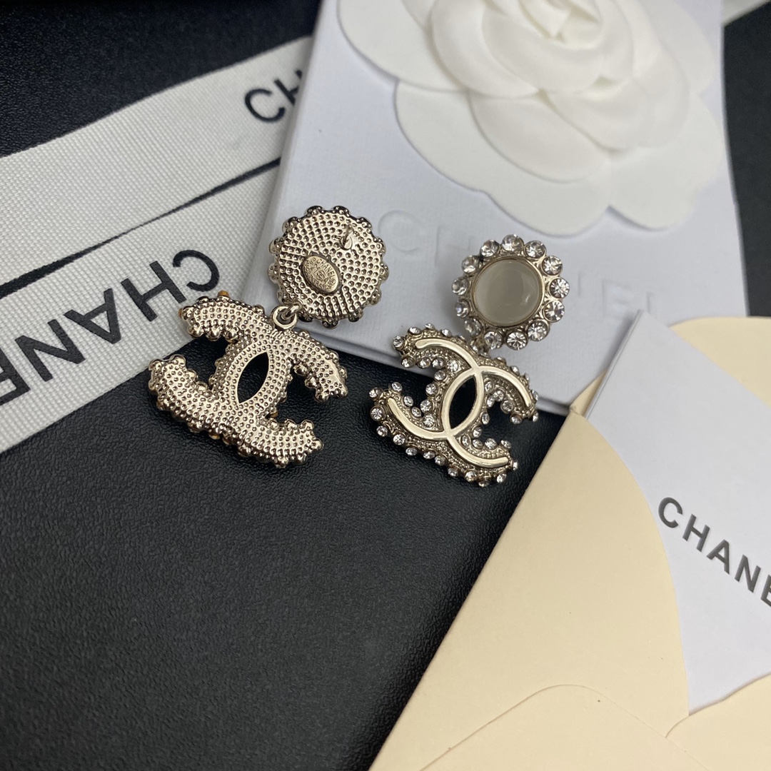 A350 Chanel earring 107831