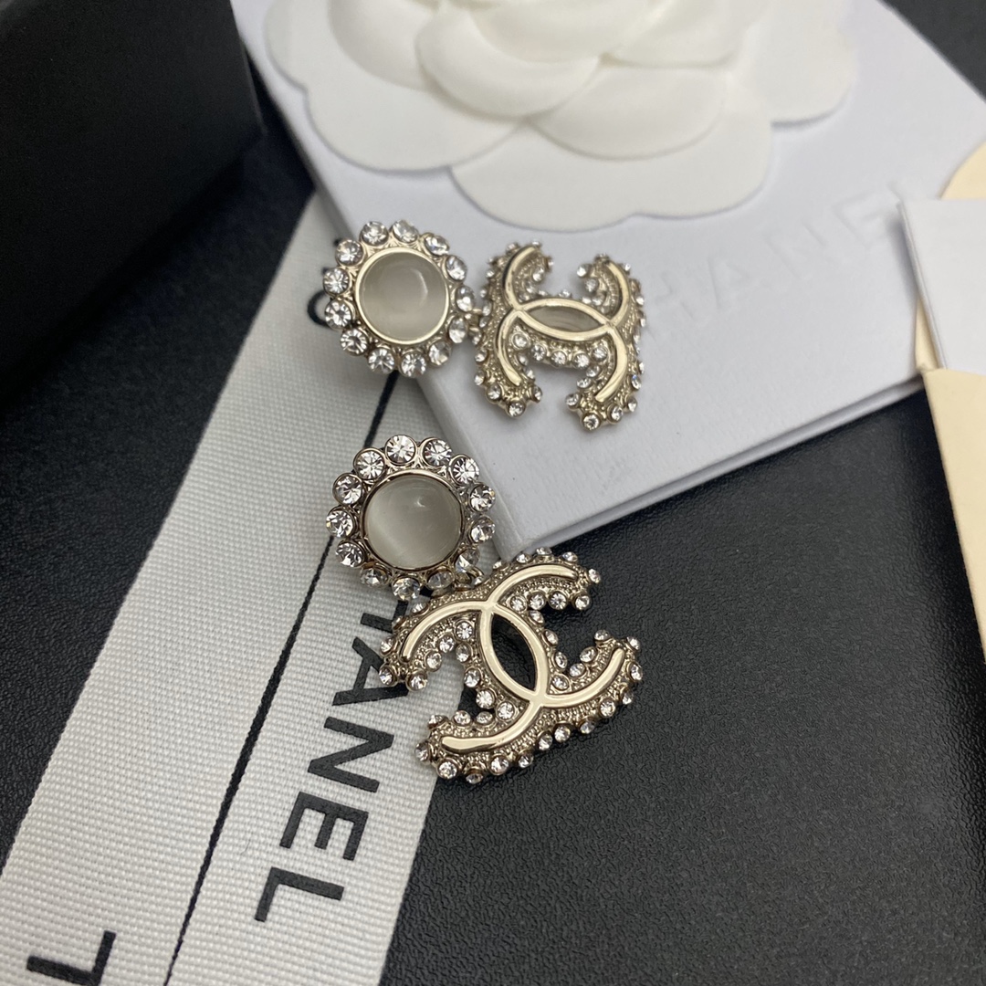 A350 Chanel earring 107831