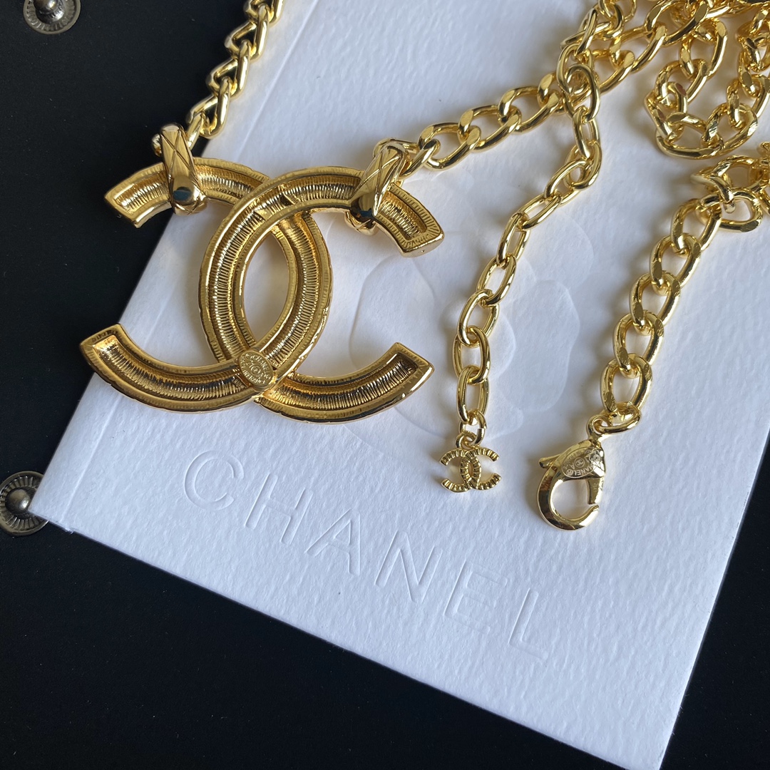 B322 Chanel necklace 107835