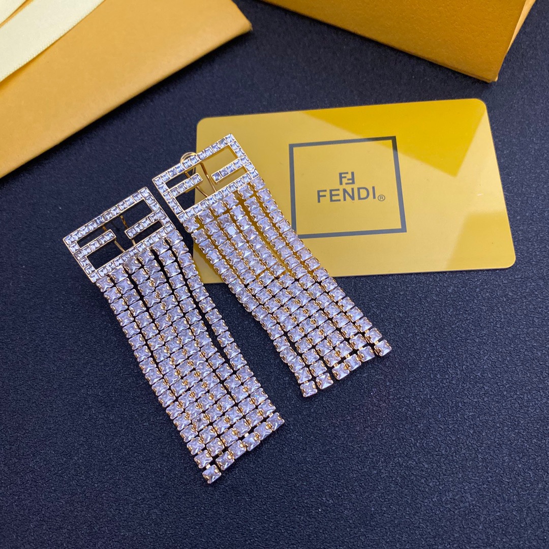 A095  FENDI-earring 107840